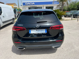 MERCEDES CLASSE B 180D SPORT pieno