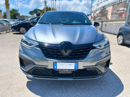 RENAULT ARKANA FULL HYBRID pieno