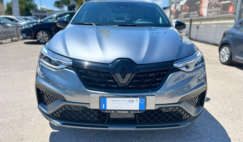 RENAULT ARKANA FULL HYBRID pieno