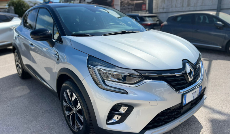 RENAULT CAPTUR TECHNO TCE 90 pieno