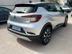 RENAULT CAPTUR TECHNO TCE 90 pieno