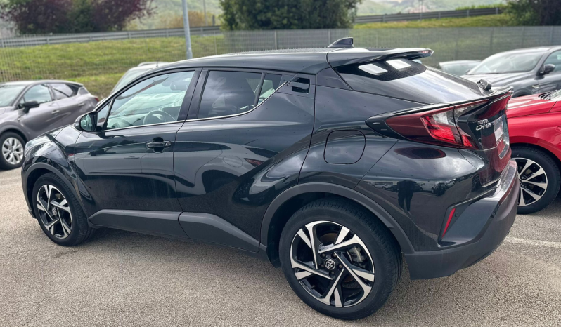 TOYOTA C-HR 1.8 TREND pieno