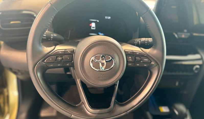 TOYOTA YARIS CROSS ADVENTURE pieno