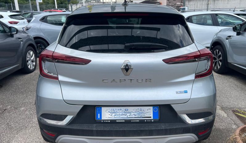 RENAULT CAPTUR 1.6 E-TECH HYBRID INTENS pieno