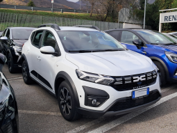 NUOVA DACIA SANDERO STEPWAY EXPRESSION pieno