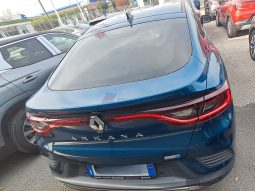 RENAULT ARKANA 1.6 E-TECH HYBRID INTENS pieno