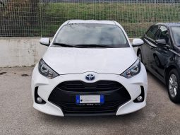 TOYOTA YARIS 1.5 HYBRID ACTIVE pieno