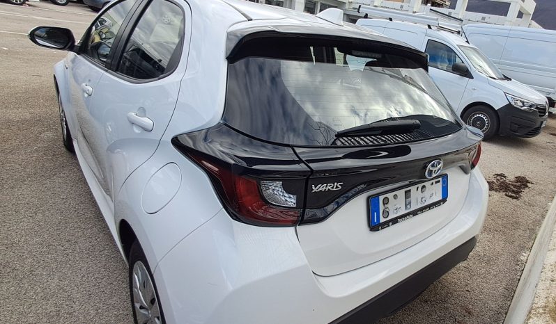 TOYOTA YARIS 1.5 HYBRID ACTIVE pieno