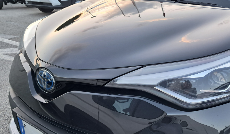 TOYOTA C-HR 1.8 HYBRID BLACK EDITION pieno