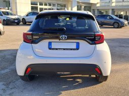 TOYOTA YARIS 1.5 HYBRID TREND – BIANCO pieno