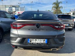 RENAULT ARKANA FULL HYBRID 145CV pieno