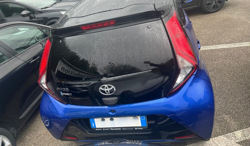 TOYOTA AYGO X-CLUSIV 72CV BLU pieno